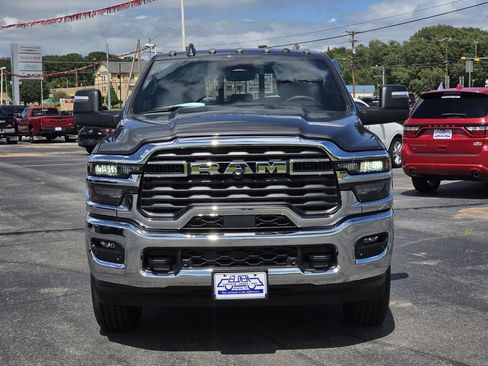 New 2026 RAM 2500 Tradesman AWD/4WD image 2