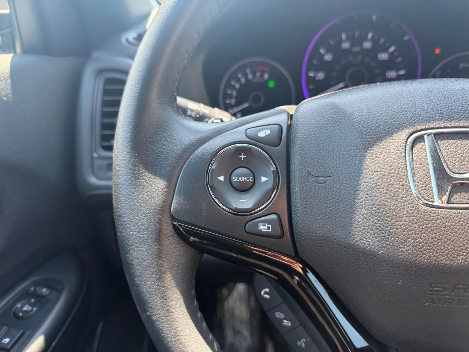 Used 2021 Honda HR-V Sport image 22