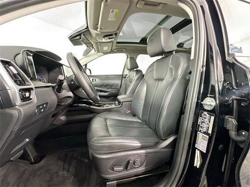 Used 2022 Kia Sorento SX image 21