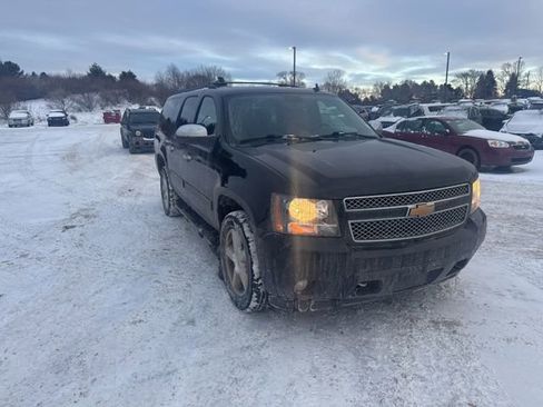 Used 2013 Chevrolet Suburban LS w/ All-Star Edition image 13