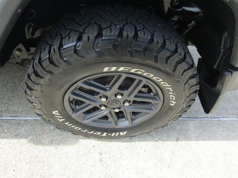 Used 2025 Jeep Wrangler Unlimited Sport AWD/4WD image 10