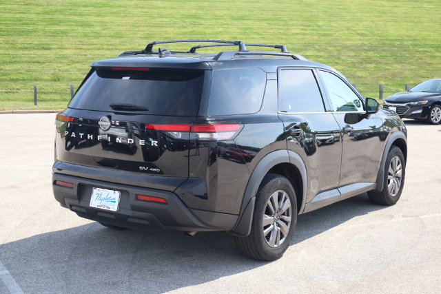 Used 2024 Nissan Pathfinder SV AWD/4WD image 6