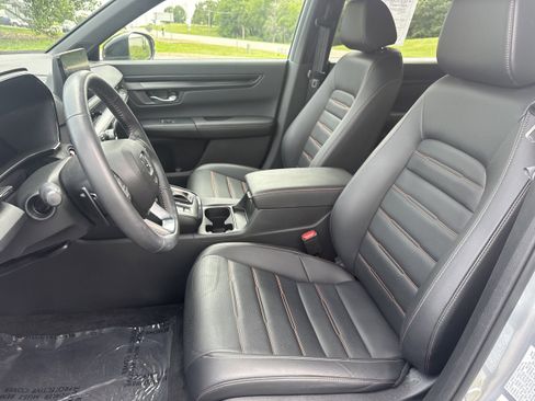 Used 2025 Honda CR-V Sport-L image 3