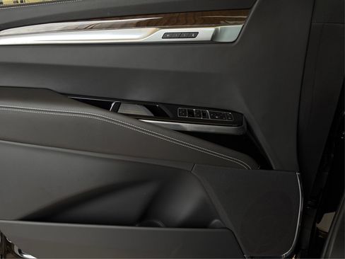 New 2026 Cadillac Escalade Platinum Sport AWD/4WD image 21