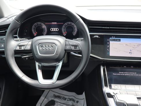 Used 2023 Audi Q7 2.0T Premium w/ Convenience Package AWD/4WD image 13