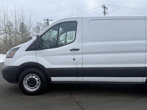 Used 2019 Ford Transit 150 130 Low Roof image 5