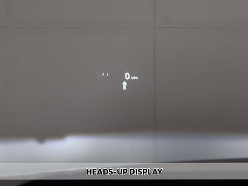 Used 2022 Cadillac XT6 Premium Luxury w/ Technology Package image 6