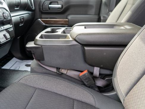 Used 2020 GMC Sierra 2500 SLE image 18