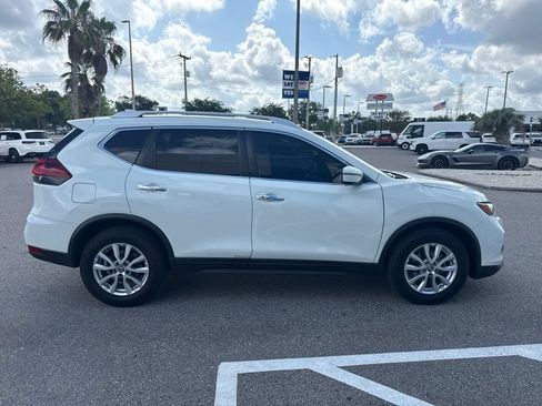 Used 2018 Nissan Rogue SV FWD image 5