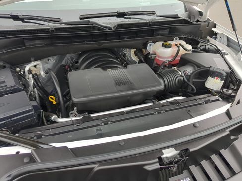 Certified 2025 Cadillac Escalade Sport AWD/4WD image 29