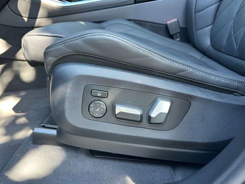 Certified 2024 BMW X5 xDrive40i w/ M Sport Package AWD/4WD image 11