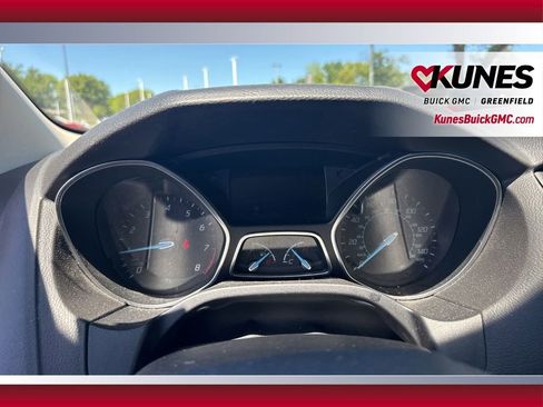 Used 2013 Ford Focus SE FWD image 25