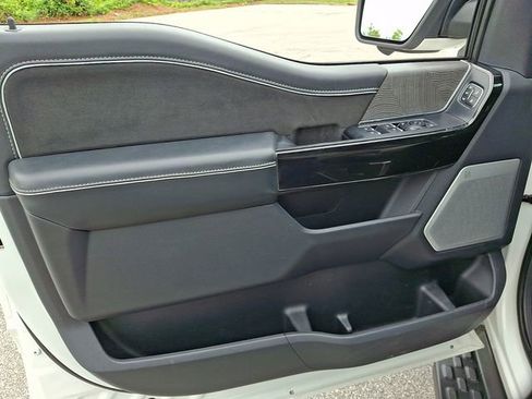 Used 2023 Ford F150 Lightning Platinum AWD/4WD image 14