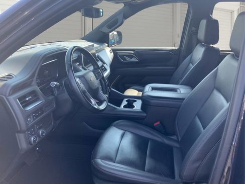 Used 2023 Chevrolet Suburban LT image 9