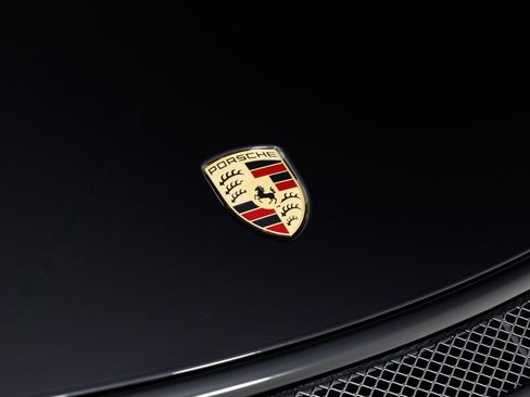 Used 2018 Porsche 911 GT3 RWD image 54