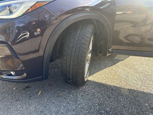 Used 2020 INFINITI QX50 Luxe image 32