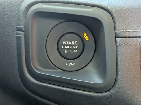 New 2026 Jeep Gladiator Mojave AWD/4WD image 31