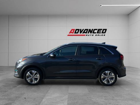 Used 2019 Kia Niro EX w/ Cold Weather Package 2.0 FWD image 7