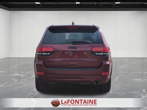 Used 2020 Jeep Grand Cherokee Altitude AWD/4WD image 4