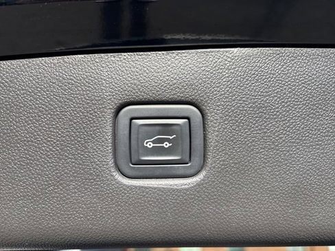 Used 2023 Chevrolet Blazer LT w/ Midnight/Sport Edition image 41