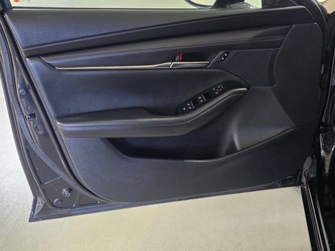 Used 2025 MAZDA MAZDA3 s FWD image 20