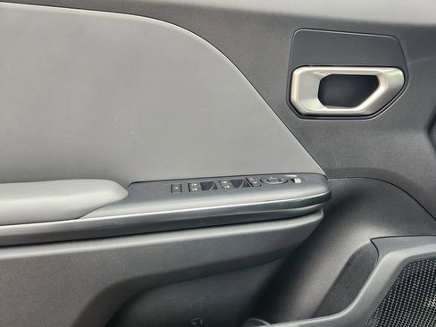 New 2025 Kia K4 LXS image 6