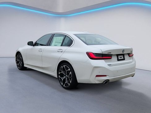 Used 2026 BMW 330i xDrive Sedan w/ Premium Package AWD/4WD image 5