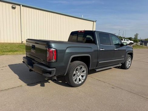 Used 2018 GMC Sierra 1500 Denali w/ Denali Ultimate Package AWD/4WD image 3