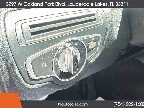 Used 2015 Mercedes-Benz C 300 4MATIC Sedan image 23