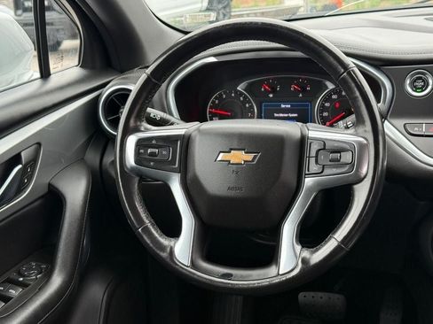 Used 2020 Chevrolet Blazer LT FWD image 12