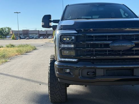 Used 2024 Ford F350 Platinum w/ Tremor Off-Road Package AWD/4WD image 4