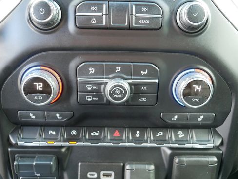 Used 2021 Chevrolet Silverado 1500 LT Trail Boss w/ Convenience Package II AWD/4WD image 23