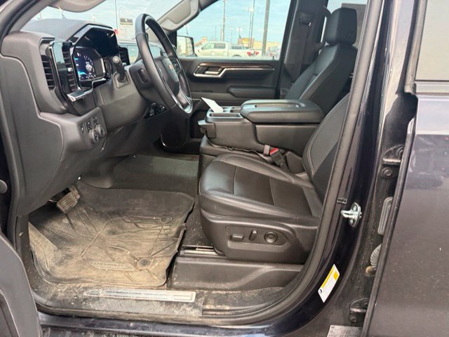 Used 2023 Chevrolet Silverado 1500 LT w/ All Star Edition Plus AWD/4WD image 2