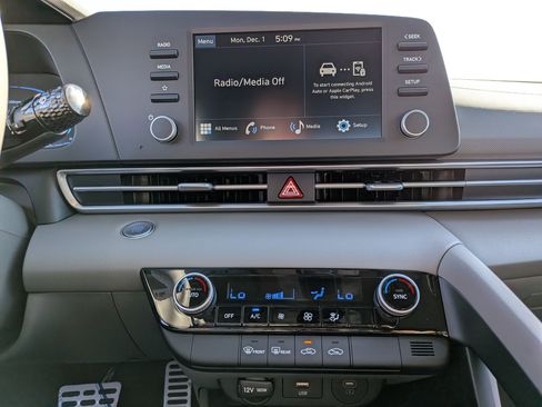 New 2026 Hyundai Elantra Sport image 10