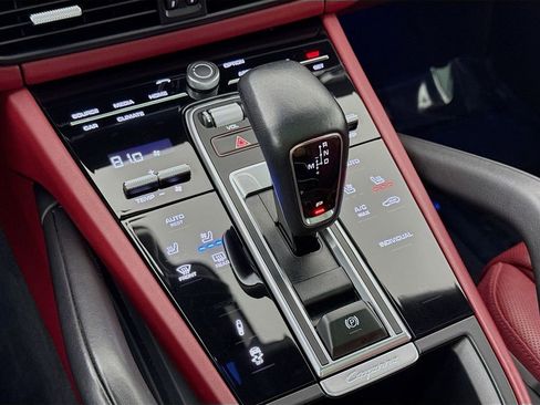 Certified 2023 Porsche Cayenne Platinum Edition w/ Premium Package Plus (PIA) AWD/4WD image 23