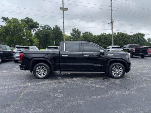Used 2022 GMC Sierra 1500 Denali w/ Technology Package AWD/4WD image 6
