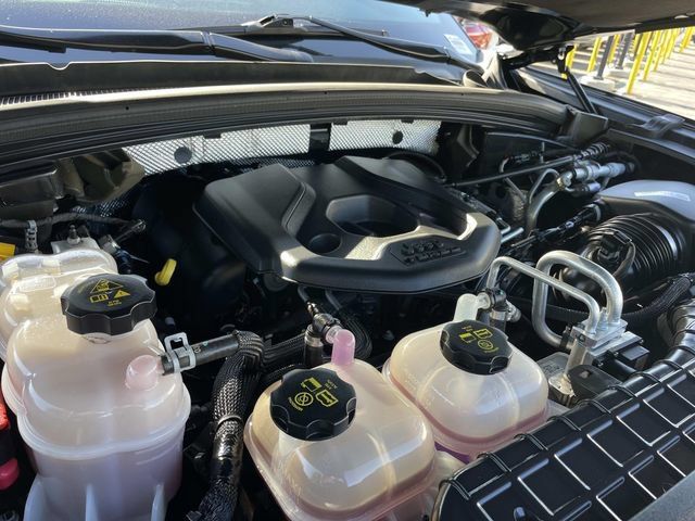 Used 2023 Jeep Grand Cherokee 4WD 4xe w/ Luxury Tech Group II image 36