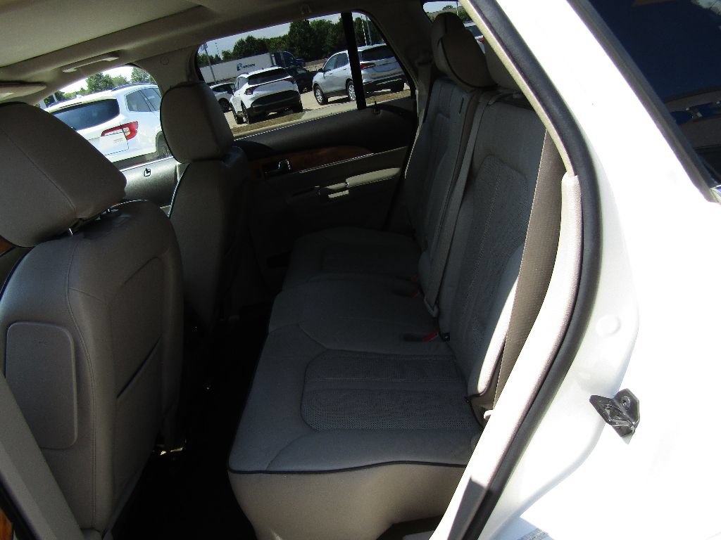 Used 2013 Lincoln MKX AWD image 13