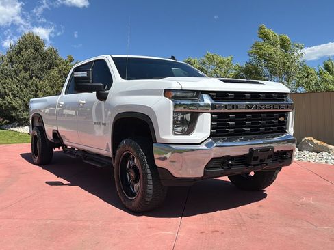 Used 2020 Chevrolet Silverado 3500 LT AWD/4WD image 1