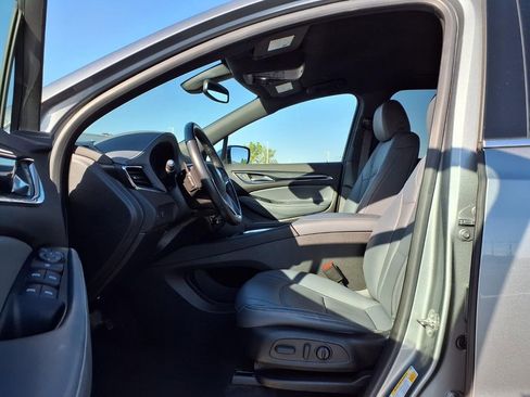Used 2023 Buick Enclave Essence FWD image 23
