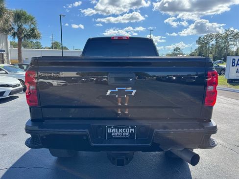 Used 2019 Chevrolet Silverado 2500 LTZ w/ Duramax Plus Package AWD/4WD image 7