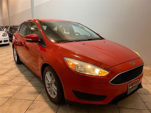 Used 2015 Ford Focus SE FWD image 36