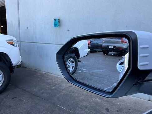 Used 2025 Hyundai Kona SEL image 19