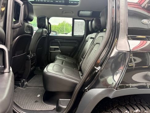 Used 2020 Land Rover Defender 110 HSE AWD/4WD image 35