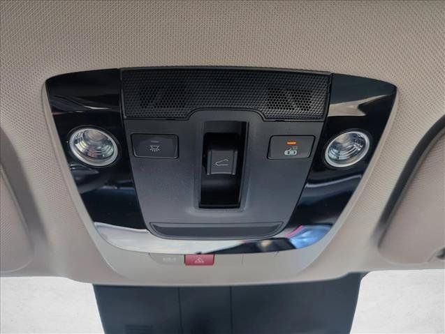 Used 2024 Kia Sorento S w/ Panoramic Sunroof Package FWD image 25