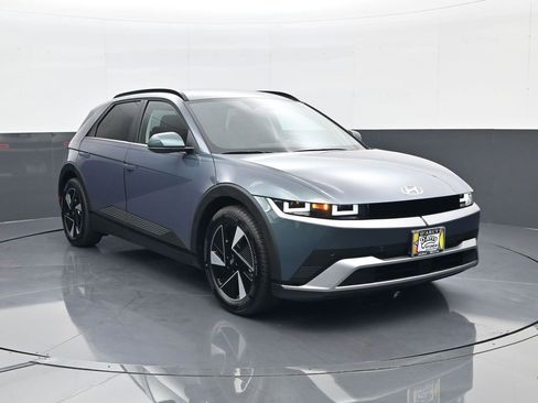 New 2025 Hyundai Ioniq 5 SEL image 3