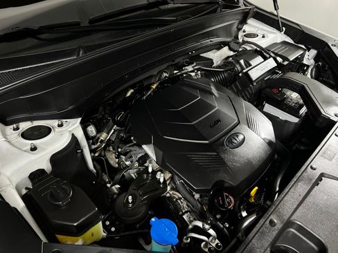 Used 2020 Kia Telluride SX w/ SX Prestige Package image 10