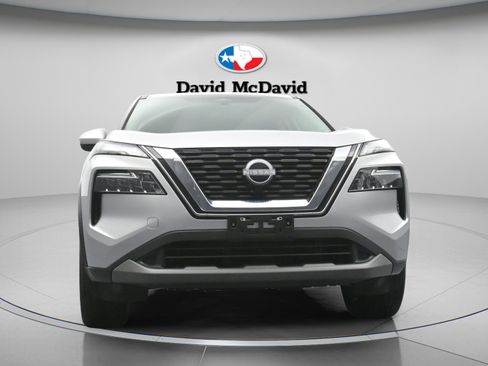Used 2023 Nissan Rogue SV AWD/4WD image 28