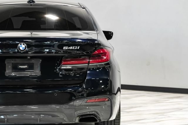 Used 2021 BMW 540i w/ M Sport Package RWD image 45