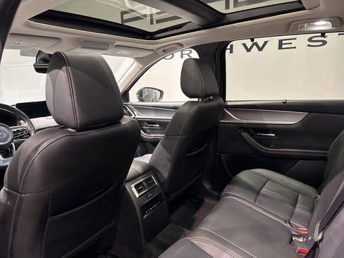Used 2025 MAZDA CX-70 Plug-In Hybrid w/ Premium Pkg image 25